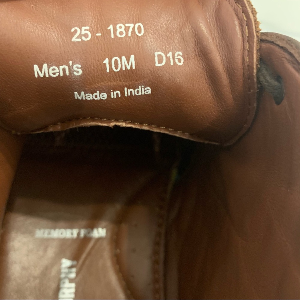 Johnston & Murphy Nubuck Leather  Low Tie Boots - Picture 7 of 14